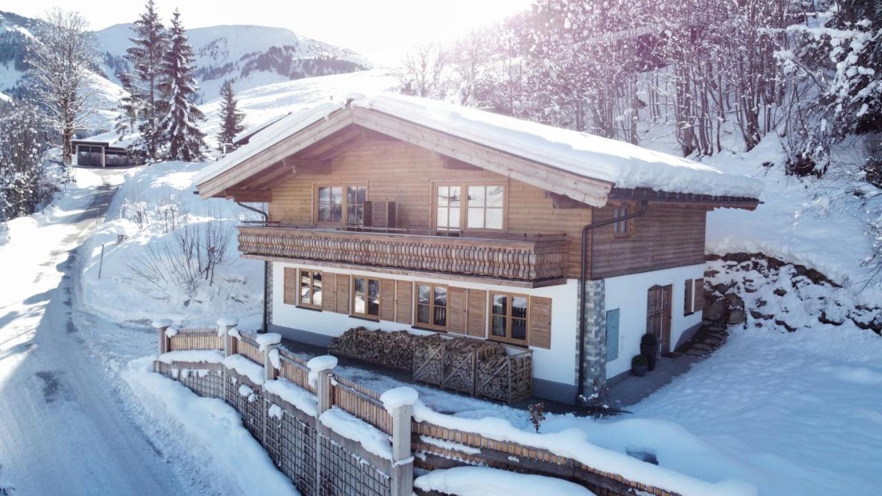 Ski-In & Ski-Out Out Chalet Maria With Amazing Mountain View Maria Alm am Steinernen Meer Exteriör bild